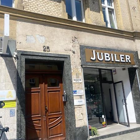 Apartmán Przytulna Kawalerka 10Min Pieszo Od Dworca/Galerii Katovice Exteriér fotografie