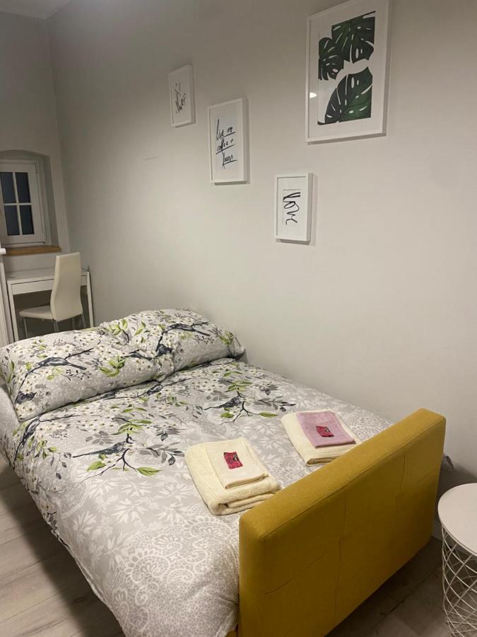 Apartmán Przytulna Kawalerka 10Min Pieszo Od Dworca/Galerii Katovice Exteriér fotografie