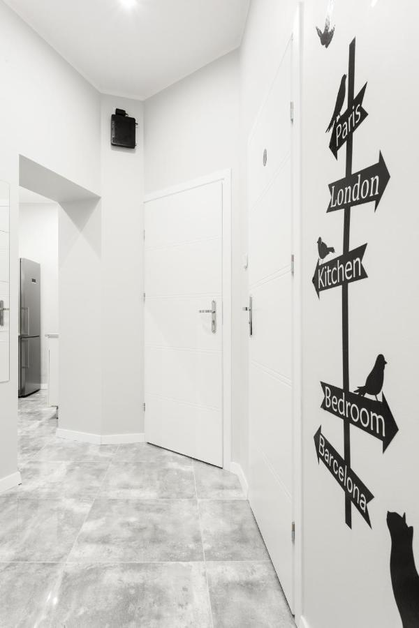 Apartmán Przytulna Kawalerka 10Min Pieszo Od Dworca/Galerii Katovice Exteriér fotografie